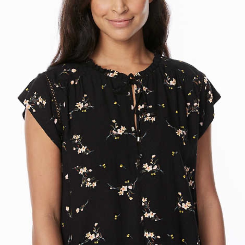 Buffalo David Bitton Black Floral Printed Flutter Sleeve Tunic Top - Picture 3 of 9